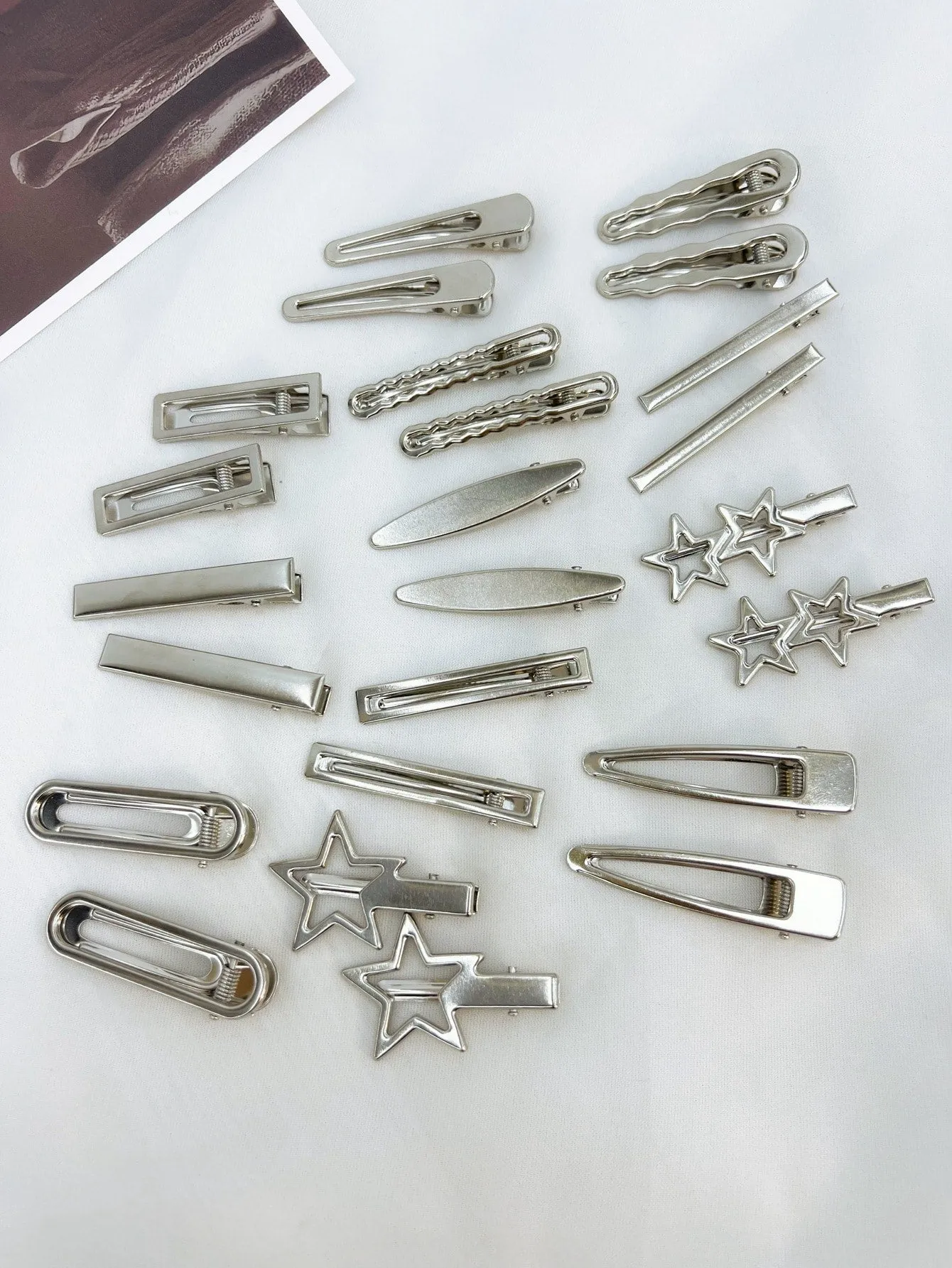 24pcs Silver Star And Cloud Design Hair Clips