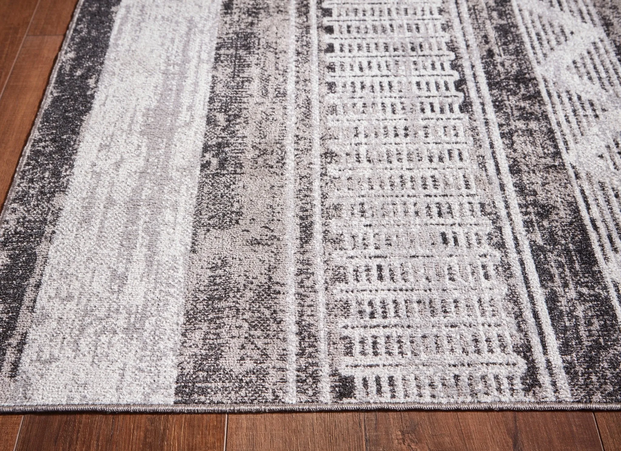 8' x 10' Boho Area Rug in Black and White