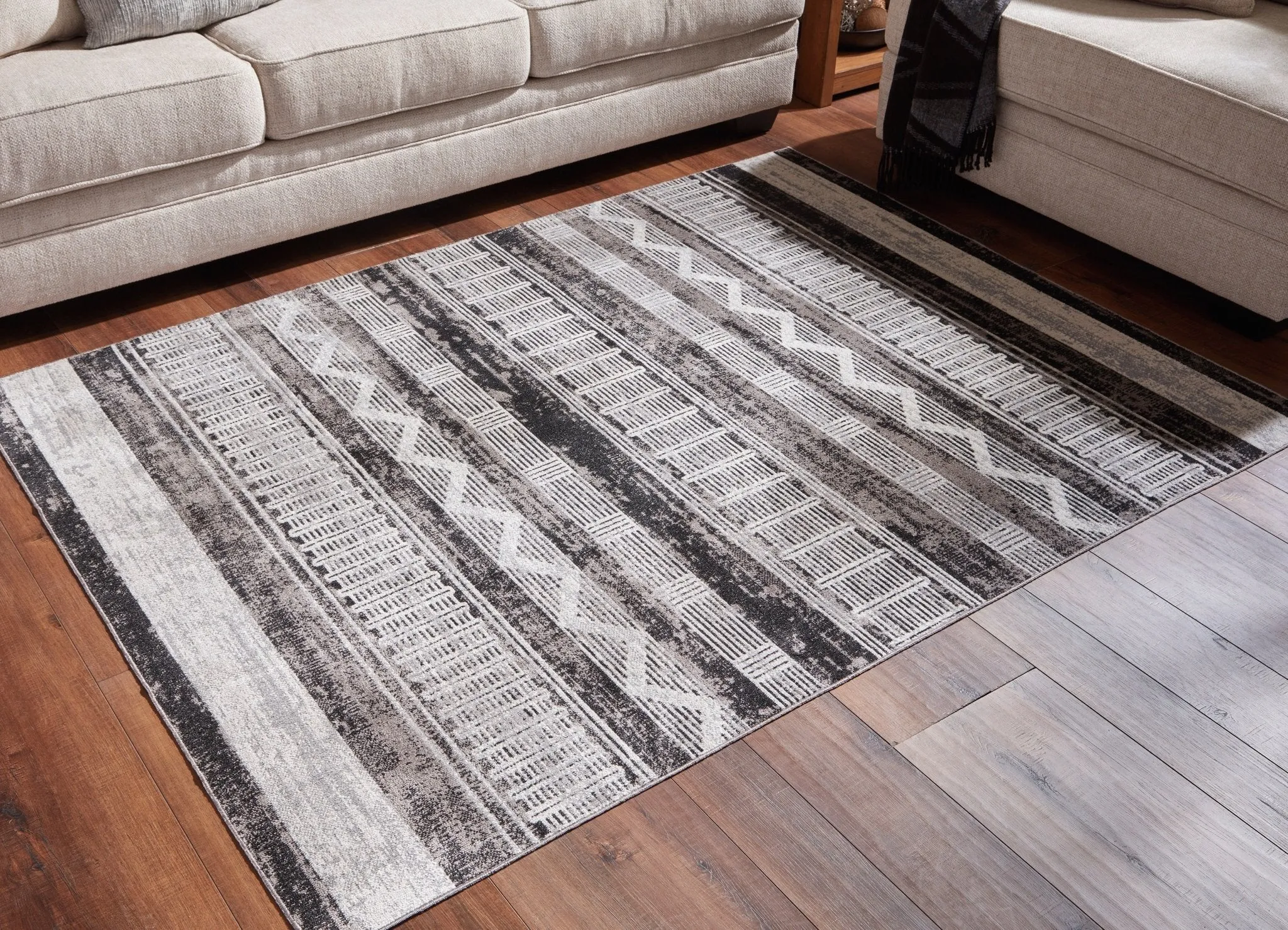 8' x 10' Boho Area Rug in Black and White