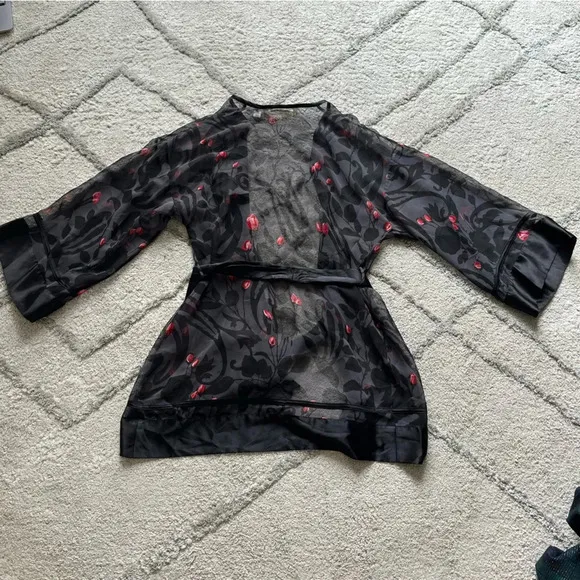 90s Victoria’s Secret robe Sheer Chiffon Black Silky Satin red Floral medium