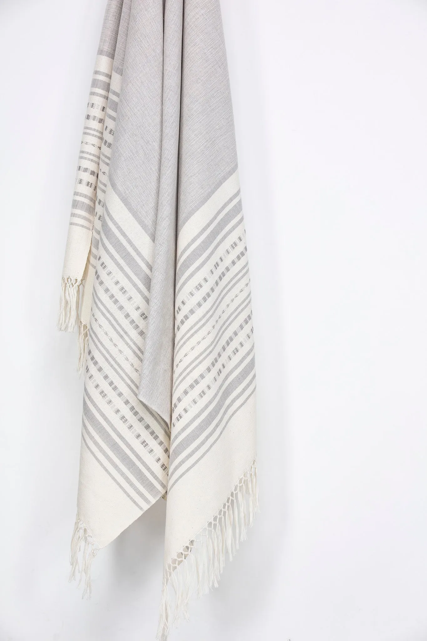 Alba Throw