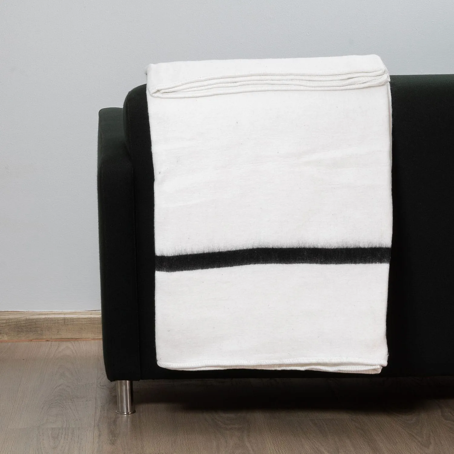 Aranda Tribal Black Stripe Xhosa Blanket 180x200cm White/black