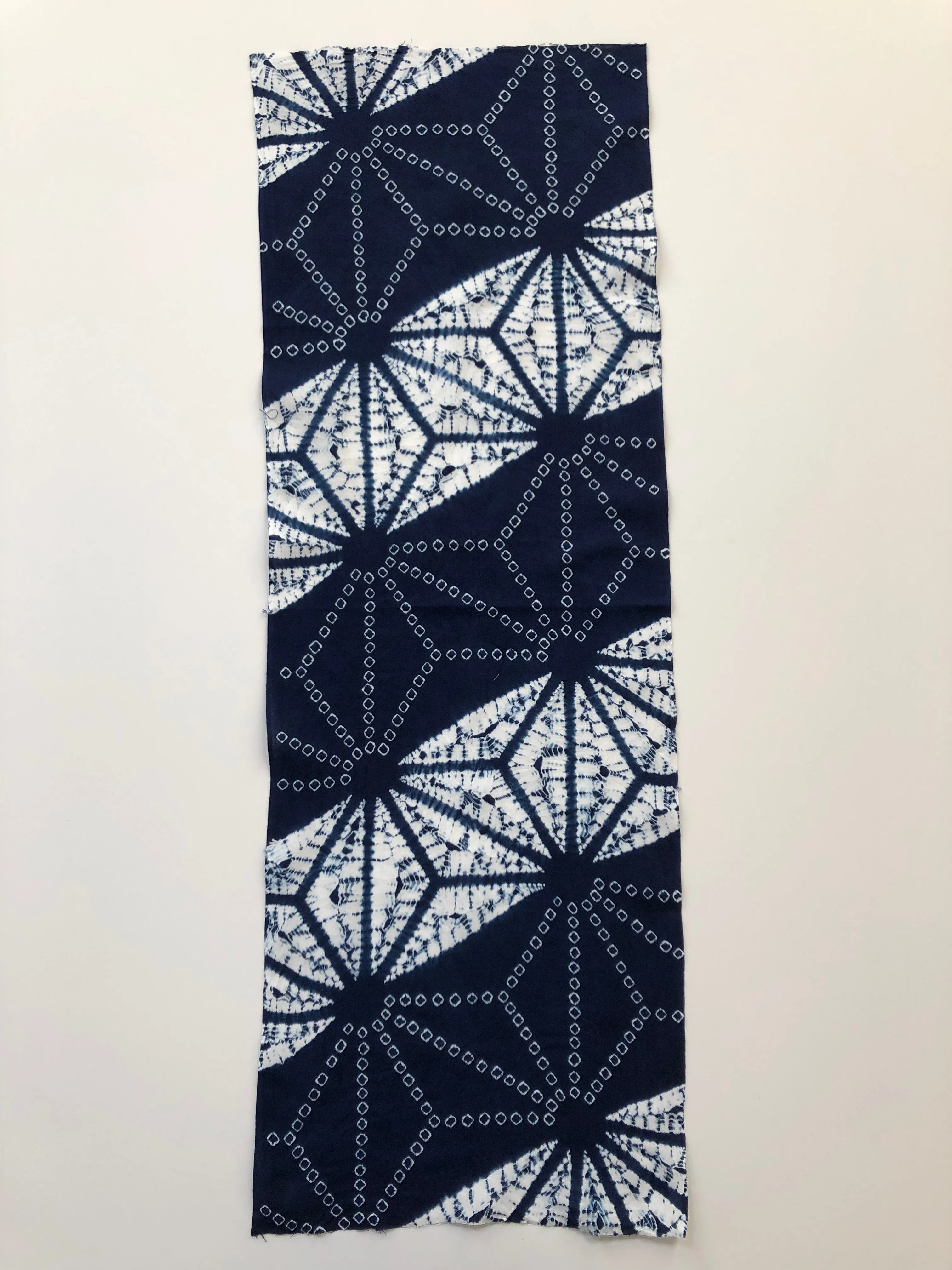 Asa-no-Ha Makiage and Tsukidashi Shibori Tenugui