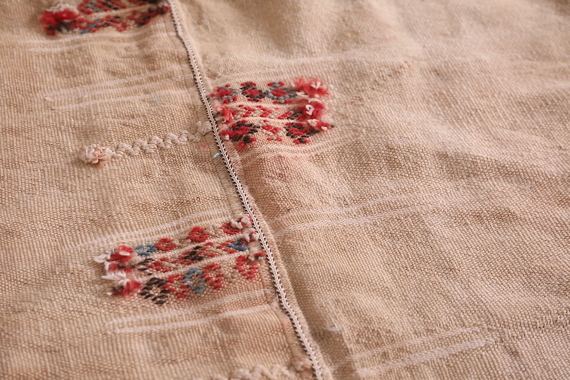 Beige Moroccan Runner Rug - 3.3 X 4.4 Feet | Handwoven Kilim