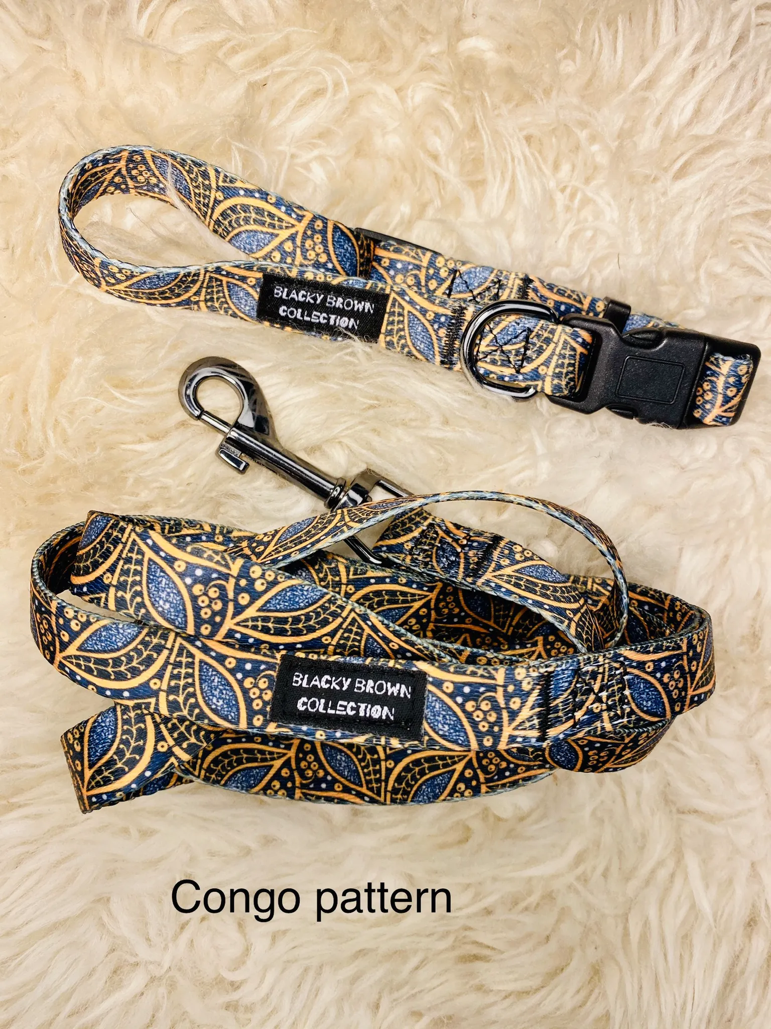 Blacky Collar Leash Set In Congo Print