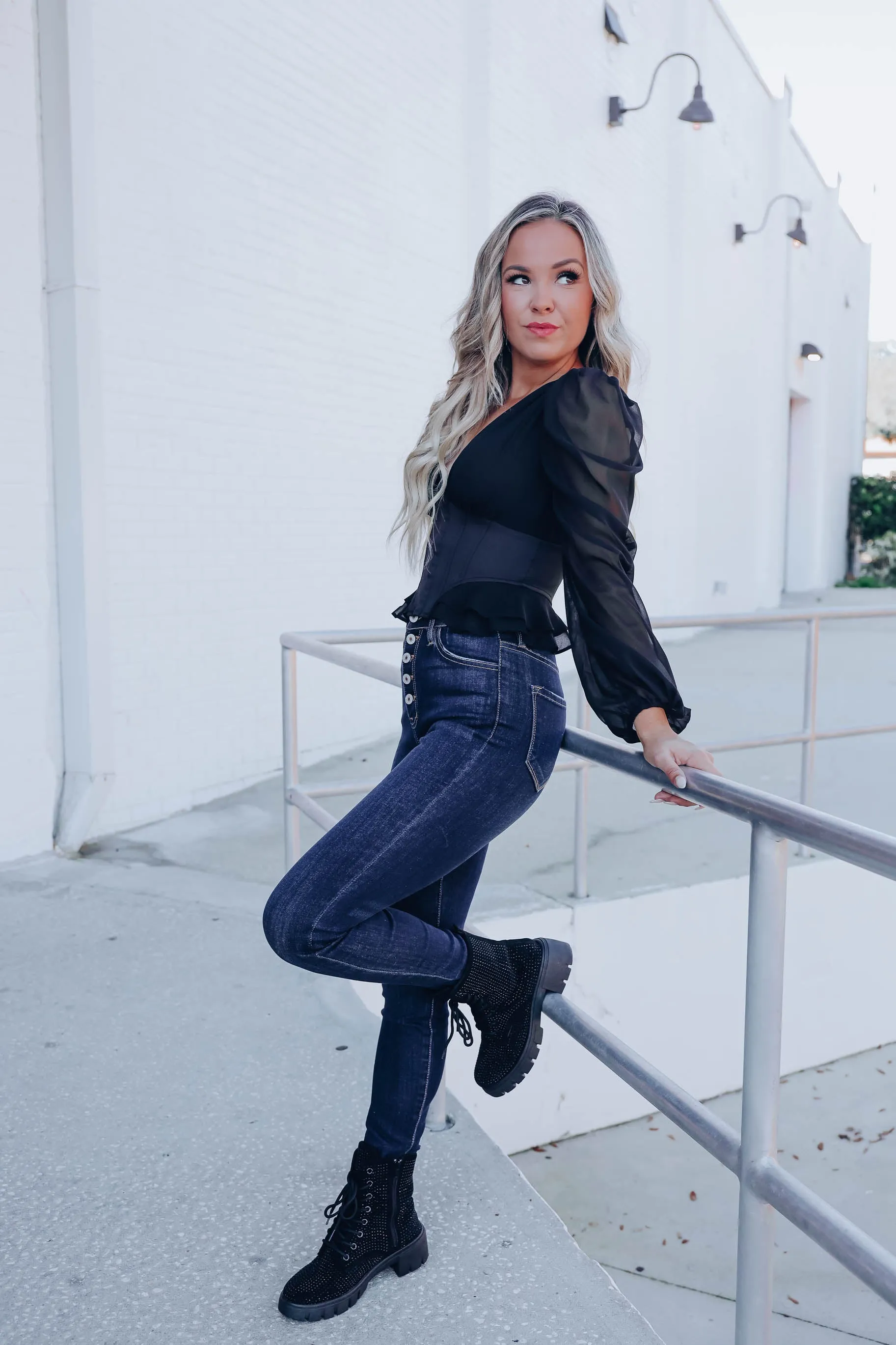 Don't Hold Back Corset Top - Black