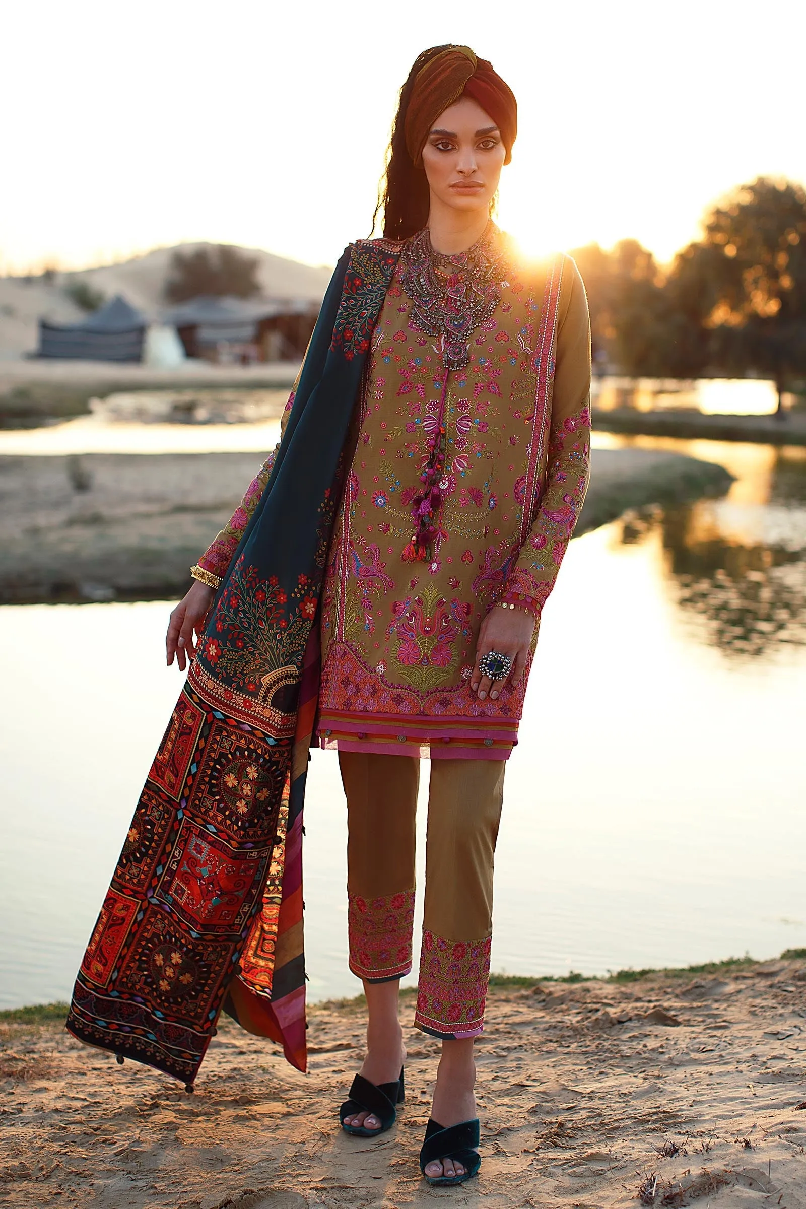 EL22-14 A (LYANNA)  | Elan Lawn 2022 | Unstitched Embroidered Lawn Suit