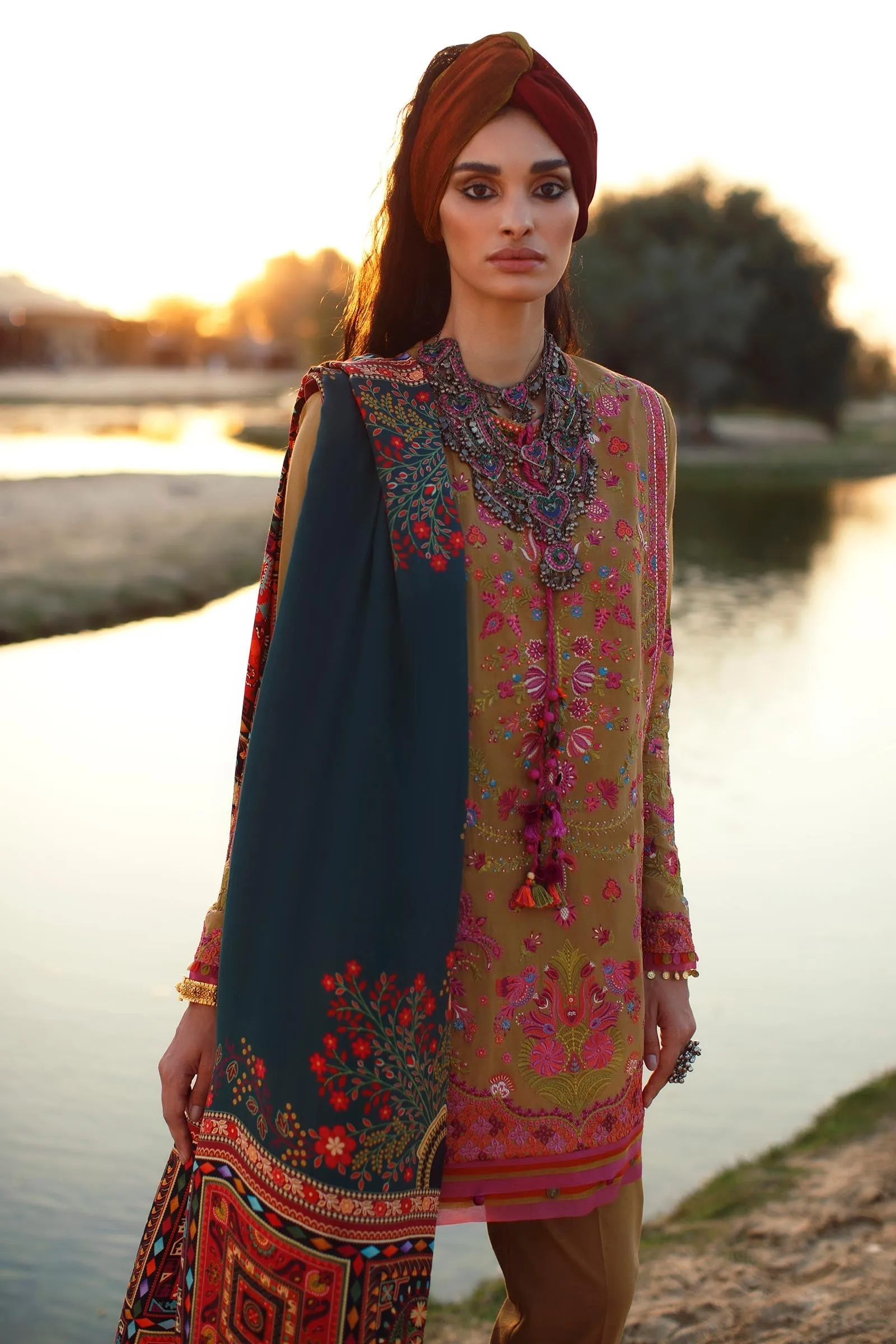 EL22-14 A (LYANNA)  | Elan Lawn 2022 | Unstitched Embroidered Lawn Suit