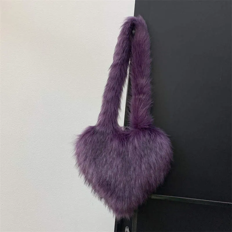 Furry Heart Crossover Bag