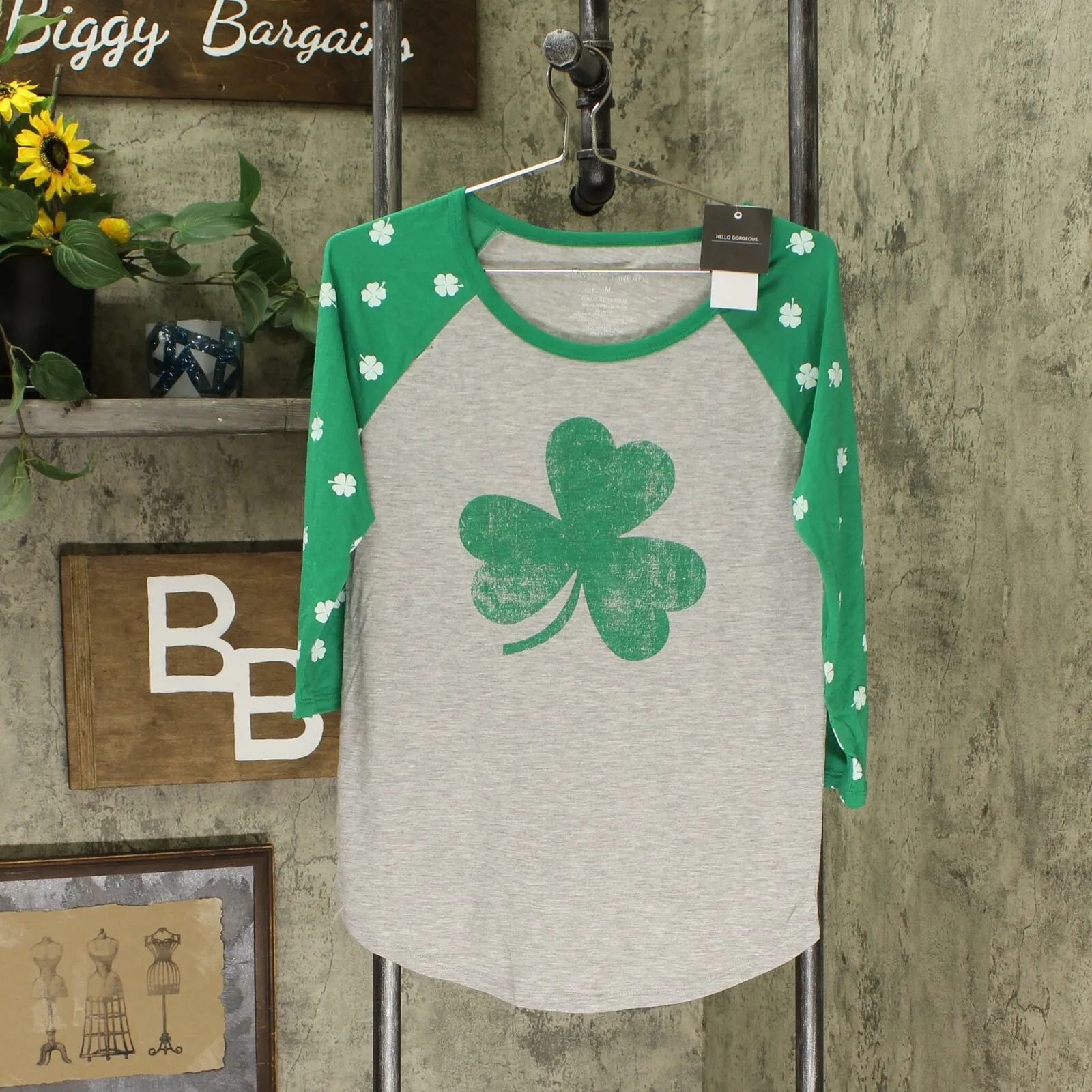 Grayson/Threads Women's St. Patrick's Day Clover 3/4 Sleeve Raglan T-Shirt