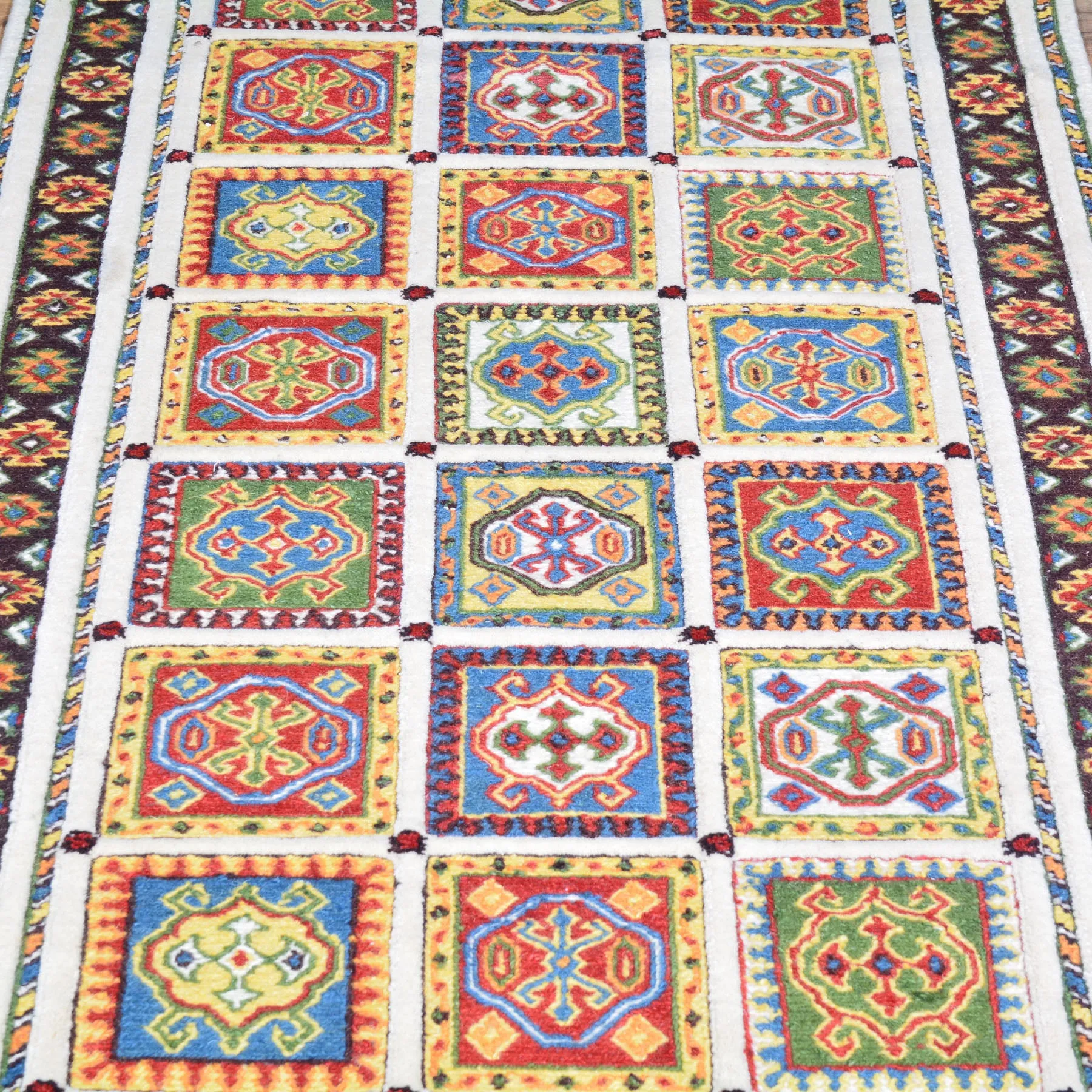 Handmade Multi Weave Soumak Hand-knotted 100% Wool Rug (Size 2.8 X 7.11) Cwral-2787