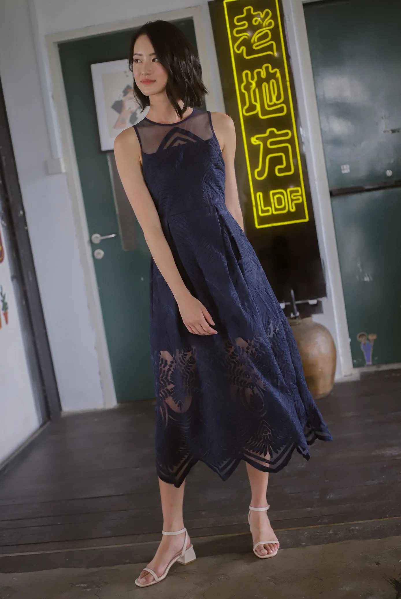 Harleigh Embro Mesh Dress In Navy Blue