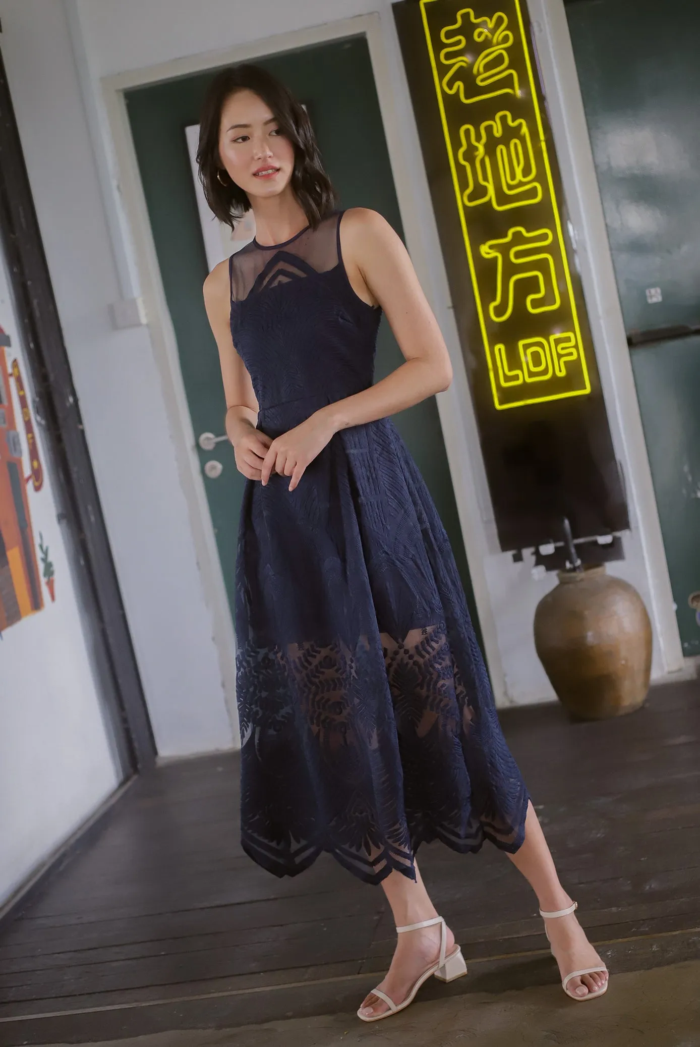 Harleigh Embro Mesh Dress In Navy Blue