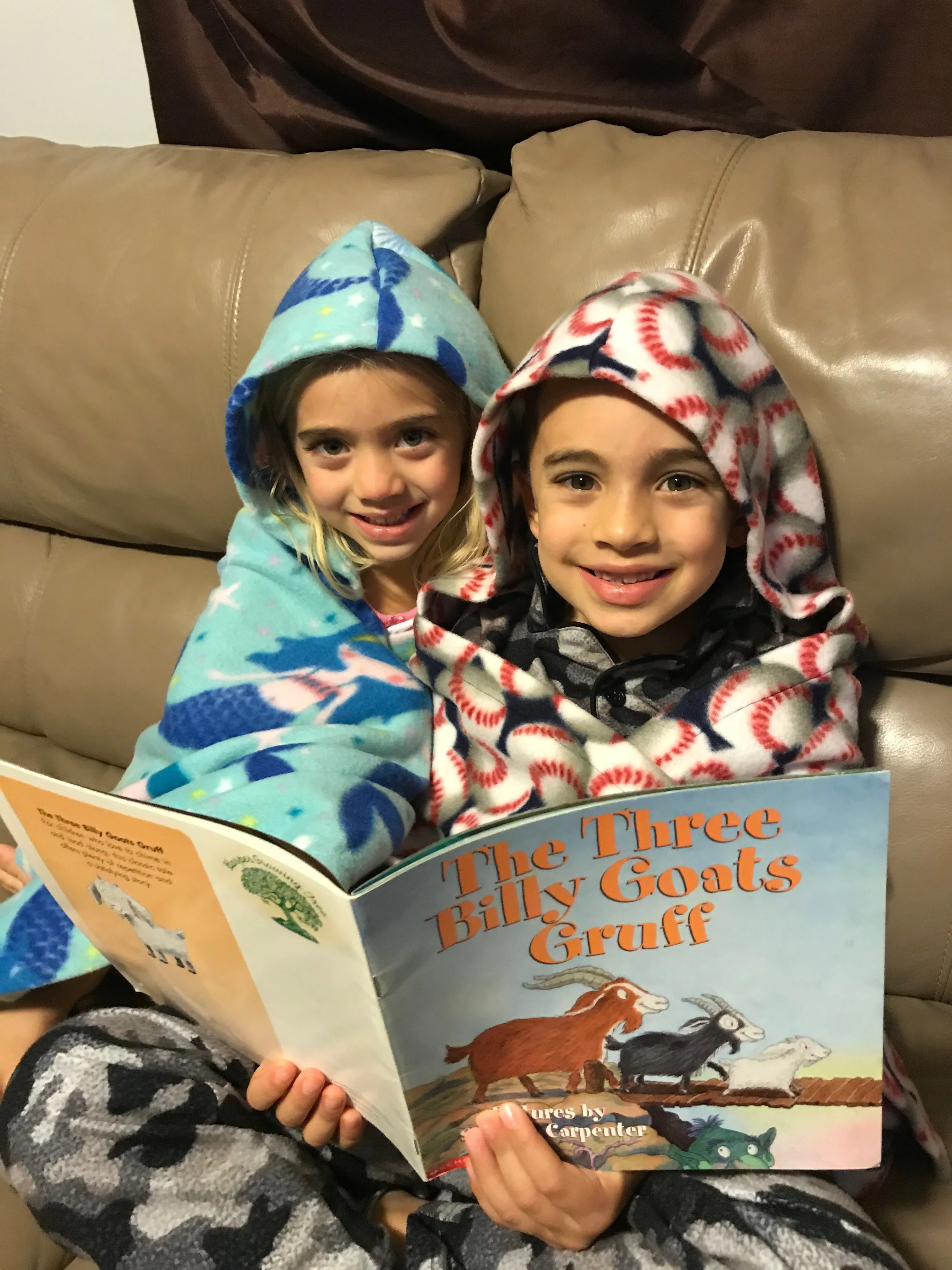 KIDS HOODIE