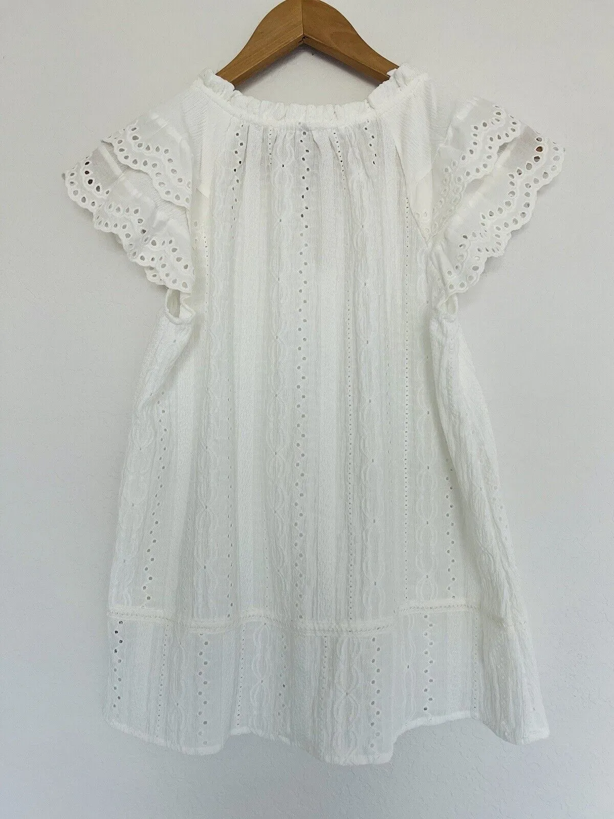 KNOX ROSE White Blouse Sz XS Boho Tassel V-Neck Floral Eyelet White Top