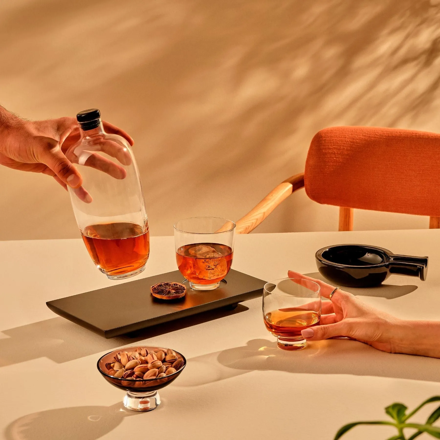 Malt Whisky Bottle Tall with Wooden Tray