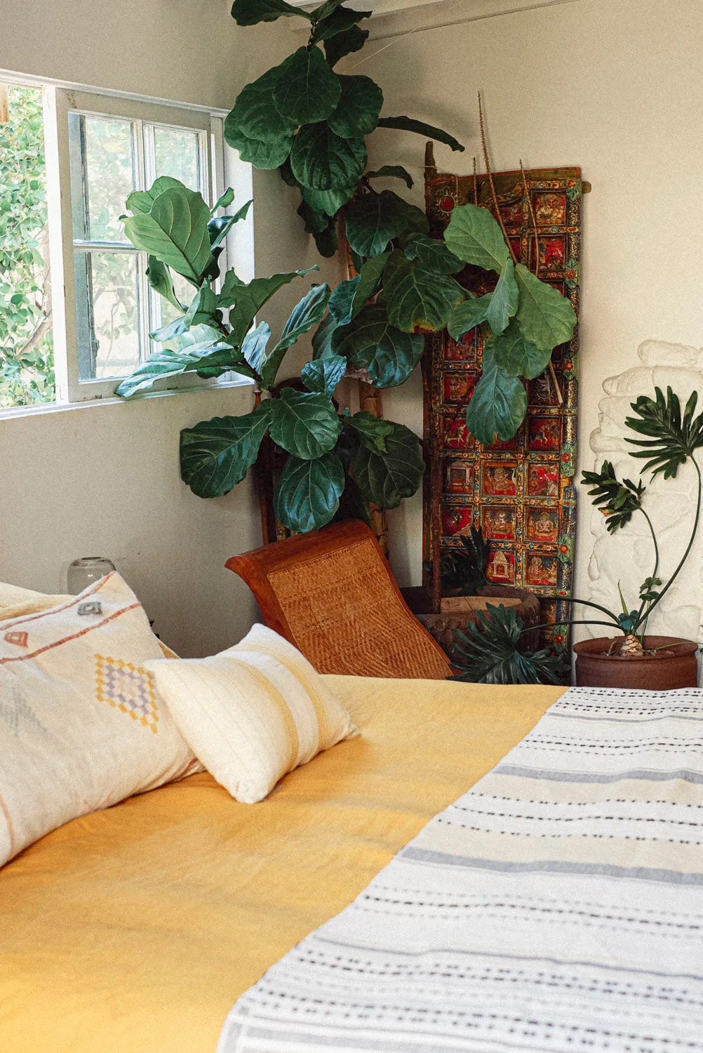 Mitla Throw, Blonde