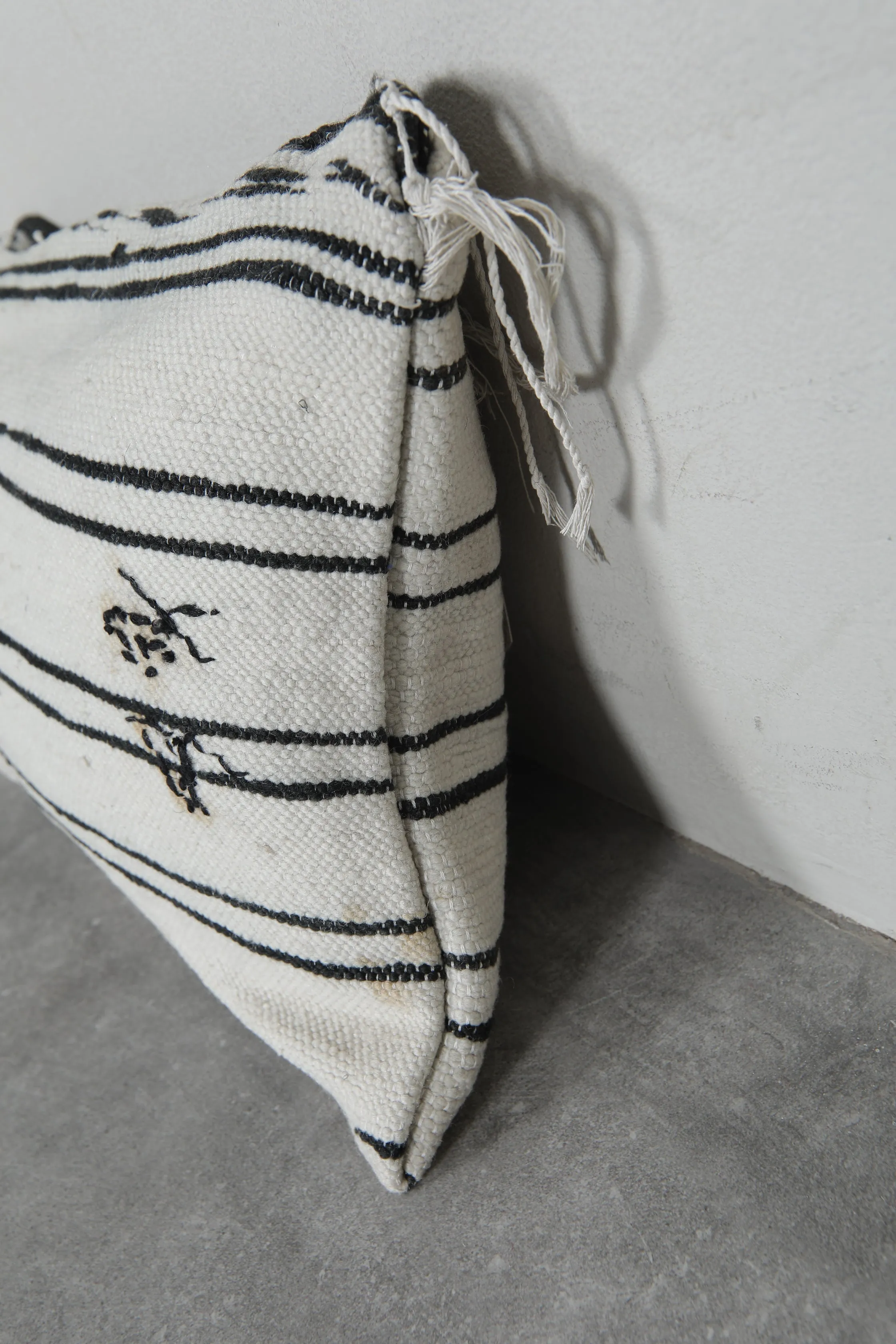 Moroccan Striped Pillow - 14.1 x 19.6 Inches