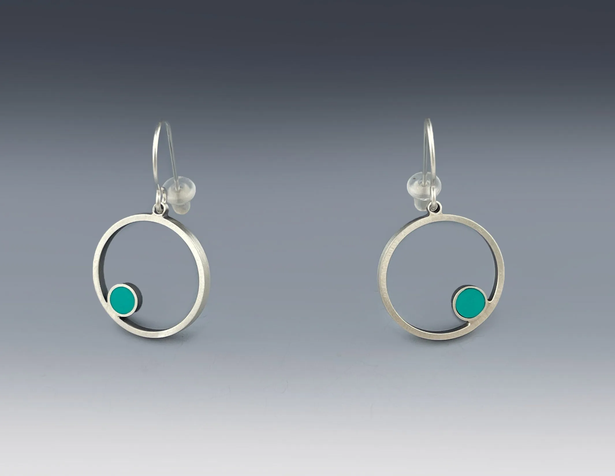 Nest Small Circle Dangle Earrings