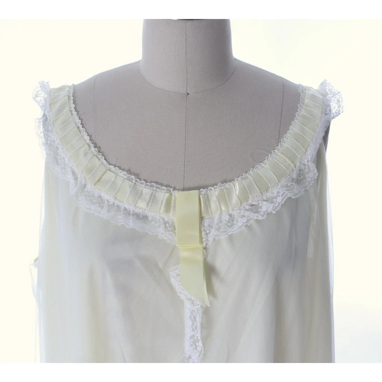 Odette Barsa Vintage Nylon Lingerie Nightgown Robe Set Lace Peignoir Negligee Yellow L NWT 1960s