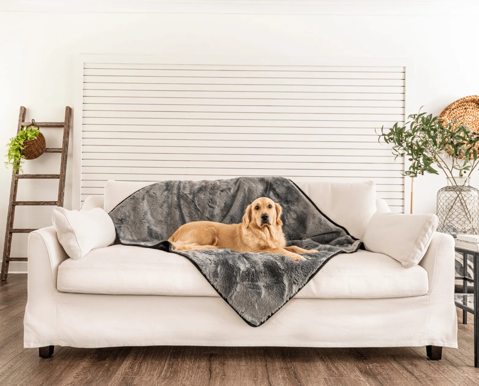 PupProtector™ Short Fur Waterproof Throw Blanket - Charcoal Grey