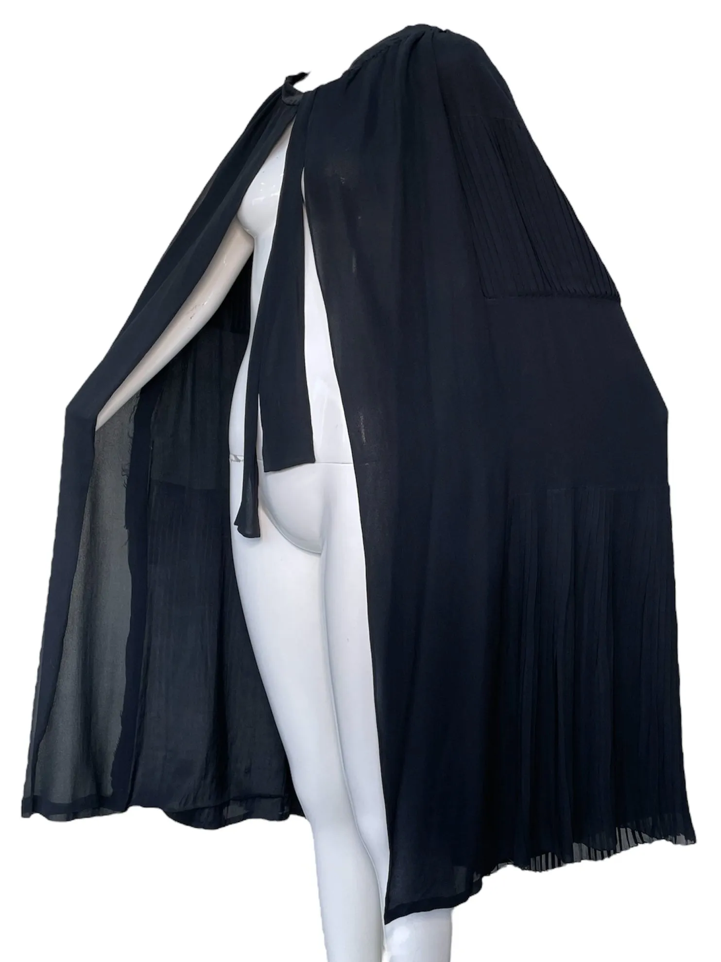Rare Drecoll Early 1920's Black Silk Chiffon Pleated Cape