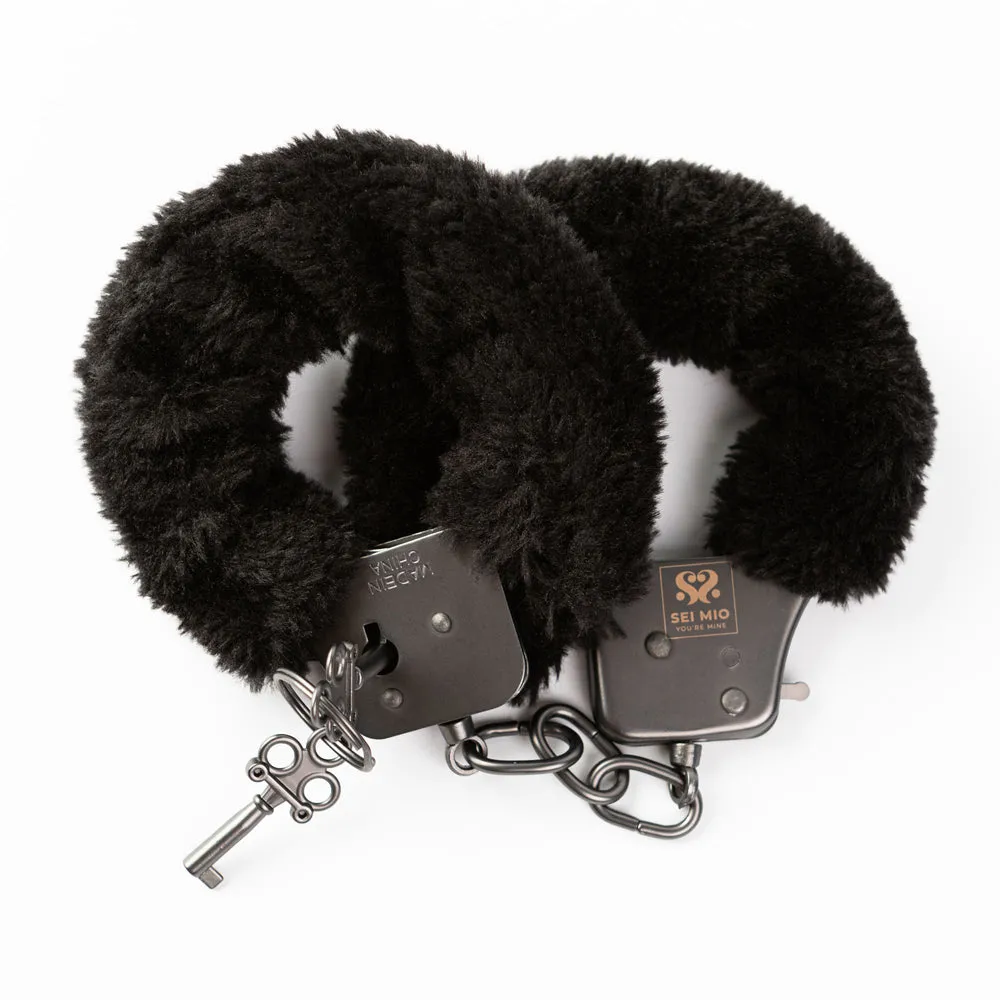 SEI MIO Cuff Love Furry Metal Handcuffs