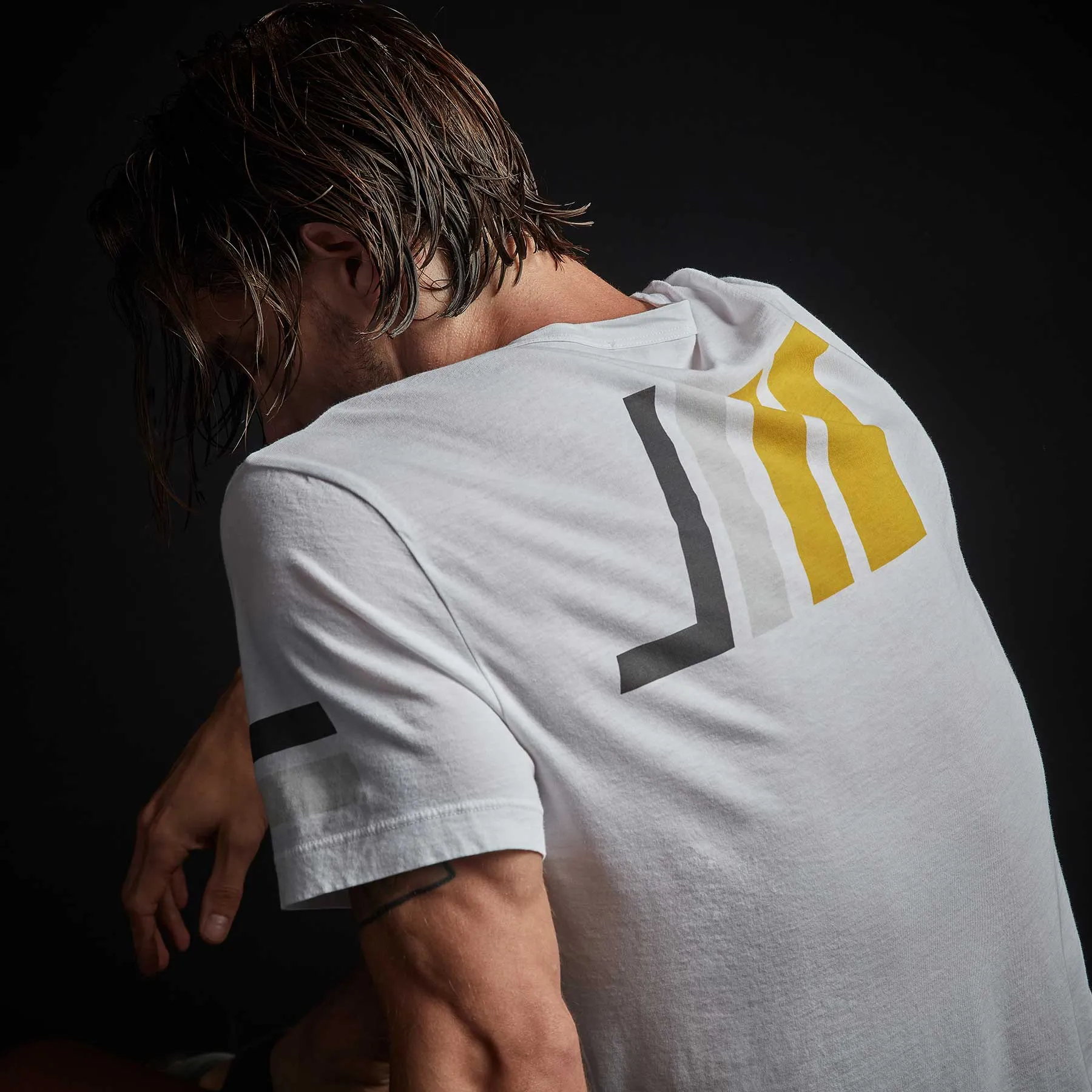 Short Sleeve Graphic Crew Neck - White