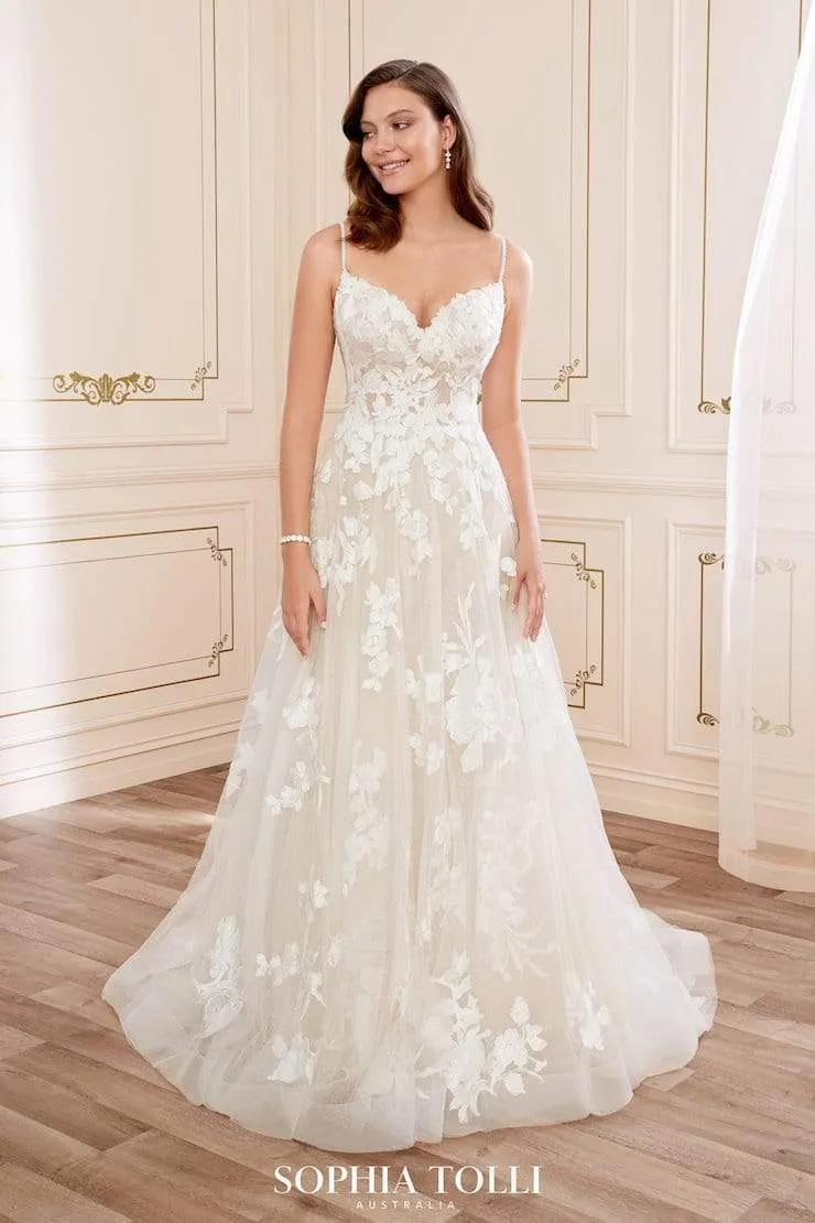 Sophia Tolli: Y22051 - Nikita