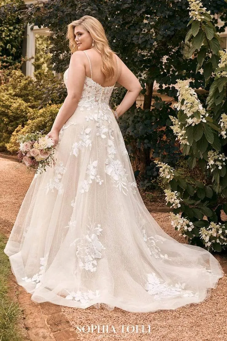 Sophia Tolli: Y22051 - Nikita