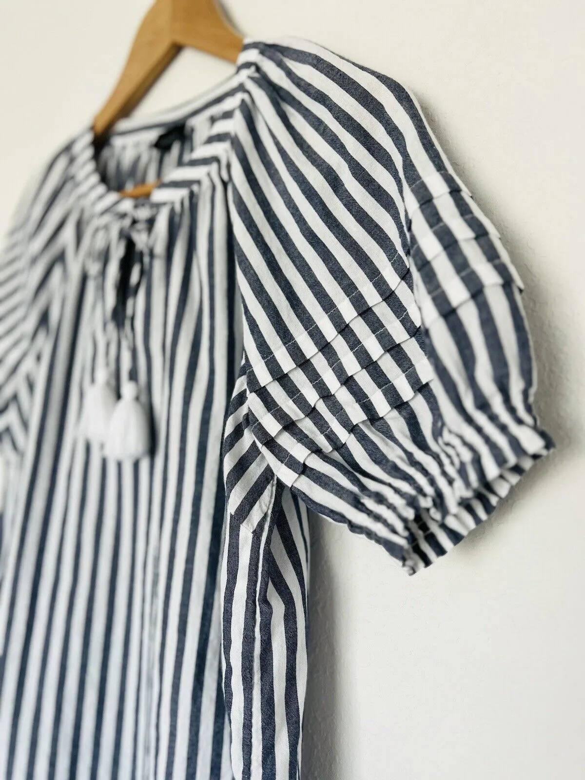TALBOTS Tassel Tie Neck Blouse Sz S White Black Stripe Shirt Ruche Sleeve Boho
