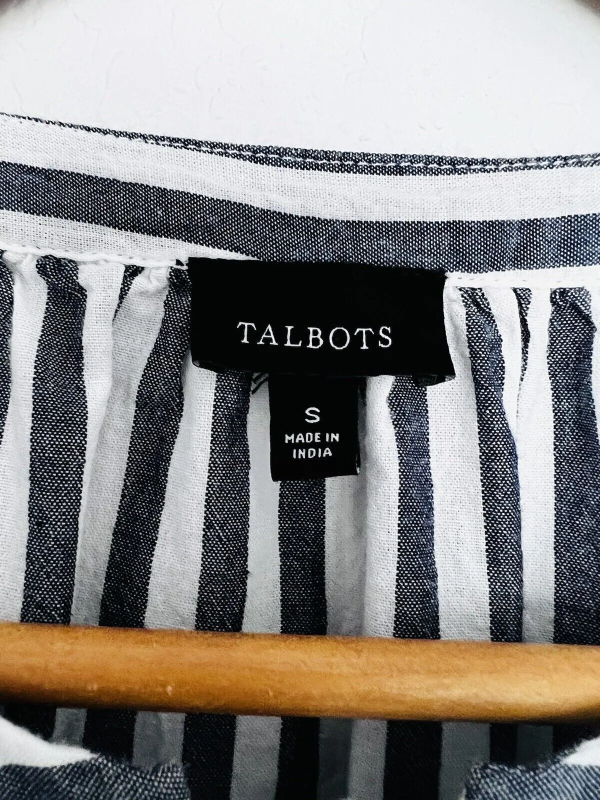 TALBOTS Tassel Tie Neck Blouse Sz S White Black Stripe Shirt Ruche Sleeve Boho