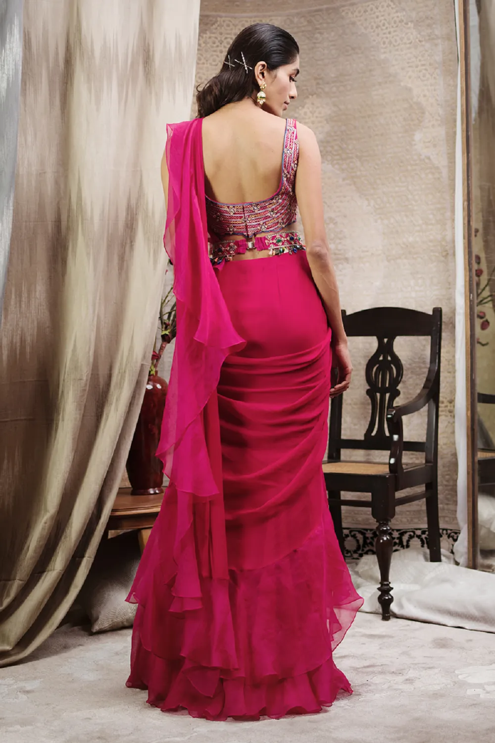 The Azar Sari