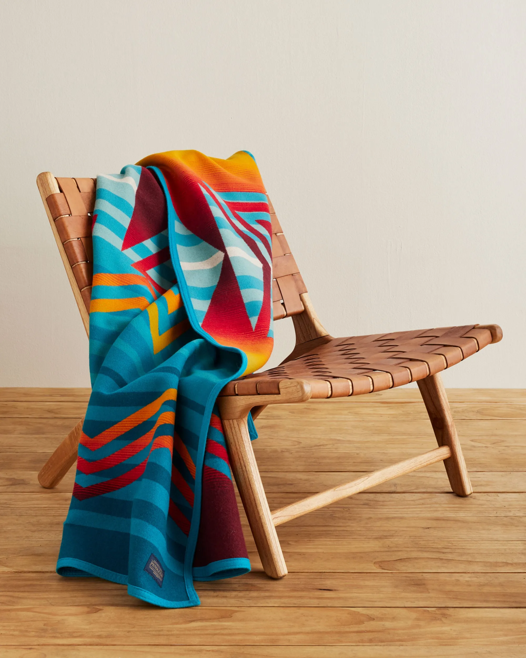 The College Fund Jacquard Robe