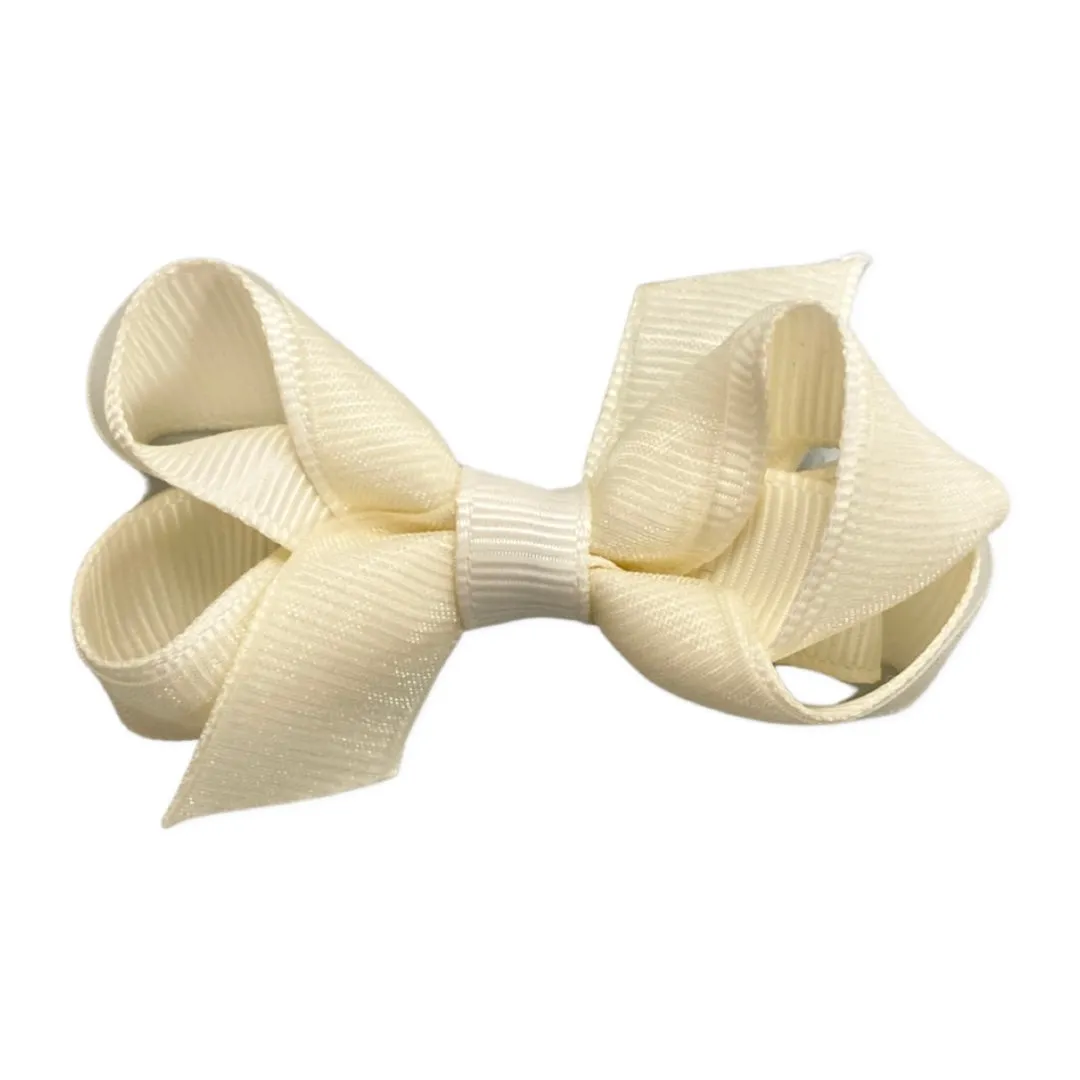 Tiny Overlay Grosgrain Bow on Clippie