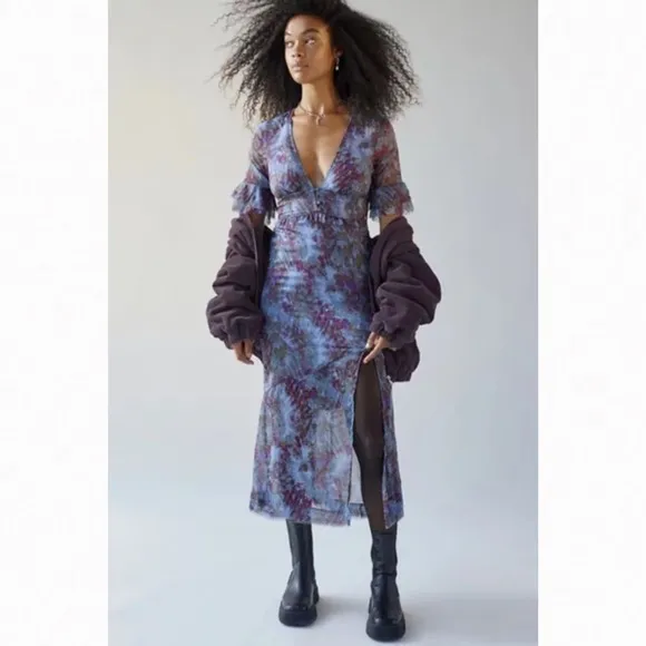 Urban Outfitters / NWT Florence Chiffon Printed Midi Dress